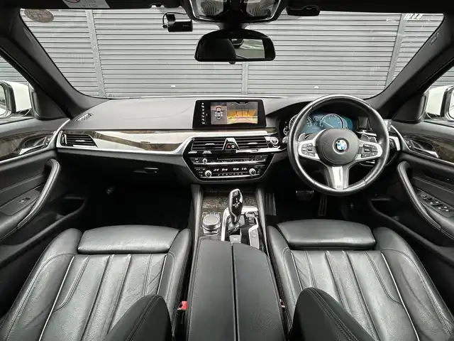 ＢＭＷ ５２３ｄ Mスポーツ 茨城県 2017(平29)年 6.3万km アルピンホワイトⅢ ハイラインP /黒革 /シ-トヒーター /360°C /ナビ /TV /ドライビングアシストプラス /ACC /LDW /LCW /CTW /アダプティブLED /パワートランク /パドルシフト /ETC2.0 /純正19インチAW /メモリー付パワーシート /ドラレコ /禁煙車