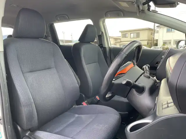 トヨタ シエンタ G 神奈川県 2016(平28)年 7.9万km ホワイトパールクリスタルシャイン 純正ＳＤナビ　/フルセグＴＶ　/両側パワースライドドア　/バックカメラ　/ＥＴＣ２．０　/レーンキープアシスト/モデリスタエアロ　/純正アルミホイール　/プッシュスタート　/スマートキー　/電動格納ミラー　/衝突被害軽減システム