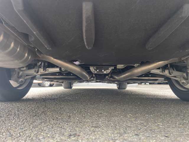 レクサス ＬＳ 500 バージョンL 神奈川県 2022(令4)年 3.2万km グラファイトブラックガラスフレーク １２．３インチ純正メモリーナビ/フルセグＴＶ/Bluetooth/CD/DVD再生機能/AUX/本革シート/パワーシート/Mark Levinson/シートヒーター/エアシート/オットマン/レクサスセーフティシステム/クルコン追従有/レーンキープアシスト/ＢＳＭ/ＨＵＤ/アラウンドビューモニター/禁煙/ドライブレコーダー/３眼ＬＥＤヘッドライト/オートライト/オートマチックハイビーム/デジタルインナーミラー/電動格納ウィンカーミラー/電動サンシェード/電動リアゲート/ナノイー/純正AW20インチ/Wサイドエアバッグ/ワンオーナー