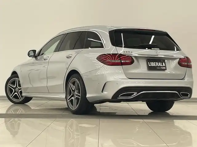 メルセデス・ベンツ Ｃ２２０ｄ ワゴン ローレウスエディション 岡山県 2019(令1)年 3.4万km イリジウムシルバー レザーエクスクルーシブパッケージ/スポーツプラスパッケージ/パノラマガラスサンルーフ/Burmester/純正ナビ/360°カメラ/パフュームアトマイザー/ヘッドアップディスプレイ/アダクティブクルーズコントロール/本革シート/シートヒーター（D/N）/エアシート（D/N）/パワーテールゲート/ETC/フルセグTV/USB/SD/Bluetooth/ハンドルカバー/エレクトロニック・スタビリティ・プログラム/道路標識アシスト/アダクティブブレーキアシスト/アテンションアシスト/レーンチェンジアシスト/BSA/ダイナミックセレクト/アンビエントライト/インテリジェントLED/ロケイターライティング