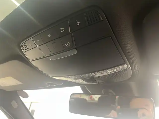メルセデス・ベンツ Ｃ２２０ｄ ワゴン ローレウスエディション 岡山県 2019(令1)年 3.4万km イリジウムシルバー レザーエクスクルーシブパッケージ/スポーツプラスパッケージ/パノラマガラスサンルーフ/Burmester/純正ナビ/360°カメラ/パフュームアトマイザー/ヘッドアップディスプレイ/アダクティブクルーズコントロール/本革シート/シートヒーター（D/N）/エアシート（D/N）/パワーテールゲート/ETC/フルセグTV/USB/SD/Bluetooth/ハンドルカバー/エレクトロニック・スタビリティ・プログラム/道路標識アシスト/アダクティブブレーキアシスト/アテンションアシスト/レーンチェンジアシスト/BSA/ダイナミックセレクト/アンビエントライト/インテリジェントLED/ロケイターライティング