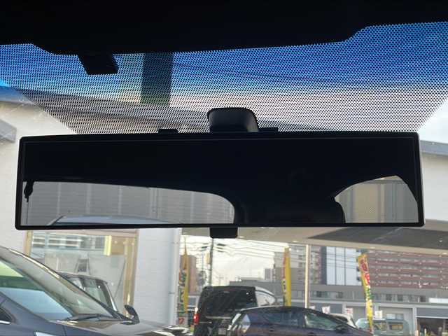 トヨタ ハリアー エレガンス 福岡県 2015(平27)年 15.3万km ブラック ＡＬＰＩＮＥ製ナビ【ＥＸ９－ＨＡ】/　Ｂｌｕｅｔｏｏｔｈ／フルセグＴＶ／ＣＤ／ＤＶＤ／ラジオ　/運転席パワーシート　/ハーフレザーシート　/バックカメラ　/ＭＴモード付ＡＴ車　/カーテンエアバッグ/ロクサーニ製20インチアルミホイール/スマートキー/プッシュスタート/フロアマット/横滑り防止装置/オートライト/保証書/取扱説明書