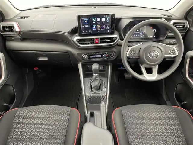 トヨタ ライズ G 富山県 2022(令4)年 3.5万km ファイアークォーツレッドM 純正9型ディスプレイオーディオ/（AM/FM/BT/USB/HDMI/フルセグ）/バックカメラ/ドライブレコーダー/ETC/シートヒーター/衝突被害軽減システム/コーナーセンサー/横滑り防止装置/アイドリングストップ/純正アルミホイール/純正フロアマット/オートLEDライト/オートマチックハイビーム/ステアリングスイッチ/電動格納ミラー/スマートキー/スペアキー