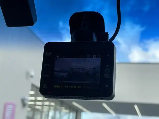 ダイハツ タント G 大阪府 2012(平24)年 7.3万km パール 純正ナビ/-Bluetooth/ワンセグTV/CD/DVD/FM/AM/片側PWスライドドア/前後ドラレコ/バックカメラ/ETC/スマートキー