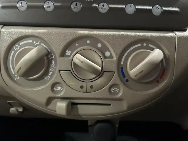 スズキ アルト エコ S 長崎県 2012(平24)年 12.5万km リーフホワイト 純正オーディオ/・AM/FM/CD/アイドリングストップ/ライトレベライザー/電動格納ミラー/フロアマット/ドアバイザー/保証書/取扱説明書