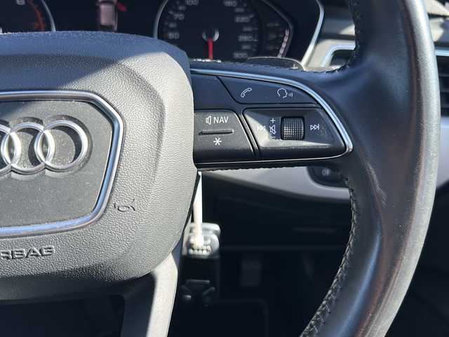 アウディ Ａ４ 2．0TFSI 栃木県 2016(平28)年 4.7万km 白 MMIナビ（Multi Media Interface）/Bluetooth/TV/CD/DVD/AUX/ドライブレコーダー/ETC/アウディプレセンスシティ/アダプティブクルーズコントロール/トラフィックジャムアシスト/アウディアクティブレーンアシスト/アウディサイドアシスト/リアビューカメラ/パーキングアシスト/電動パーキング/オートオールド/パドルシフト/電動パワーバックドア/ルーフレール/ウィンカーミラー/LEDヘッドライト/プッシュスタート/スマートキー(スペアキー有)