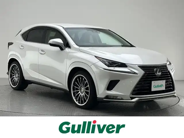 レクサス ＮＸ 300 バージョンL 兵庫県 2018(平30)年 7万km ソニッククォーツ 純正メモリナビ(CD/DVD/SD/Bluetooth/フルセグ)/バックカメラ/社外20インチアルミホイール/ダウンサス/コーナーセンサー/レザーシート/パワーシート/シートヒーター/エアシート/ステアリングヒーター/パワーバックドア/パドルシフト/前後ドライブレコーダー/純正フロアマット/オートライト/LEDヘッドライト/LEDフォグライト/ビルトインETC/ブラインドスポットモニター/追従型クルーズコントロール/アイドリングストップ/スペアキー/カードキー