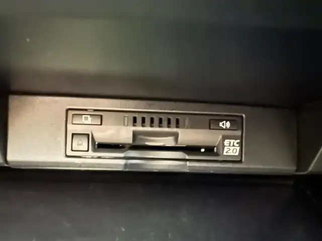 レクサス ＮＸ 300 バージョンL 兵庫県 2018(平30)年 7万km ソニッククォーツ 純正メモリナビ(CD/DVD/SD/Bluetooth/フルセグ)/バックカメラ/社外20インチアルミホイール/ダウンサス/コーナーセンサー/レザーシート/パワーシート/シートヒーター/エアシート/ステアリングヒーター/パワーバックドア/パドルシフト/前後ドライブレコーダー/純正フロアマット/オートライト/LEDヘッドライト/LEDフォグライト/ビルトインETC/ブラインドスポットモニター/追従型クルーズコントロール/アイドリングストップ/スペアキー/カードキー