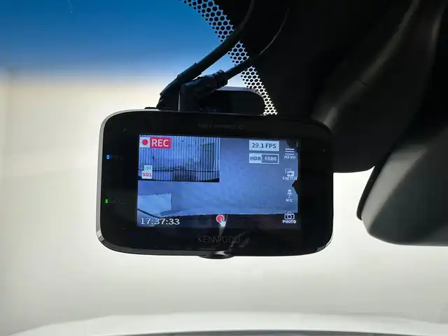 レクサス ＮＸ 300 バージョンL 兵庫県 2018(平30)年 7万km ソニッククォーツ 純正メモリナビ(CD/DVD/SD/Bluetooth/フルセグ)/バックカメラ/社外20インチアルミホイール/ダウンサス/コーナーセンサー/レザーシート/パワーシート/シートヒーター/エアシート/ステアリングヒーター/パワーバックドア/パドルシフト/前後ドライブレコーダー/純正フロアマット/オートライト/LEDヘッドライト/LEDフォグライト/ビルトインETC/ブラインドスポットモニター/追従型クルーズコントロール/アイドリングストップ/スペアキー/カードキー