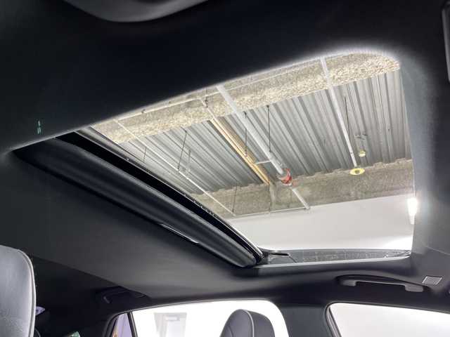 トヨタ クラウン ハイブリッド RS アドバンス 福岡県 2019(令1)年 4万km プレシャスブラックパール 禁煙車/サンルーフ/純正ナビゲーション/フルセグテレビ/全方位モニター/ドライブレコーダー前後/LEDヘッドライト/ハンドルヒーター/ブラインドスポットモニター/パワーシート/パーキングアシスト/ステアリングスイッチ/シートヒーター/シートクーラー/スマートキー/プッシュスタートエンジン