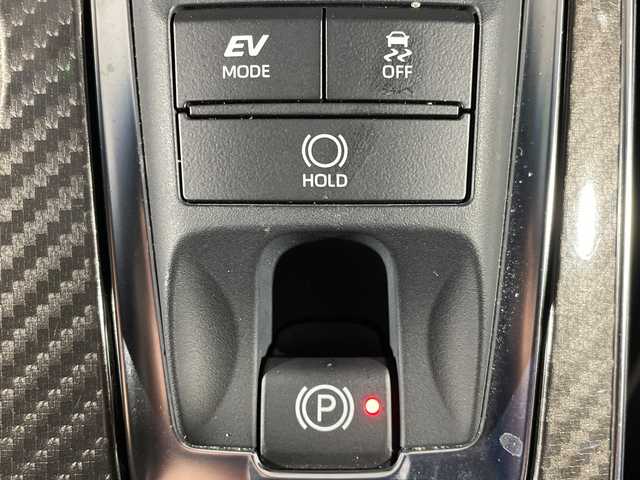 トヨタ クラウン ハイブリッド RS アドバンス 福岡県 2019(令1)年 4万km プレシャスブラックパール 禁煙車/サンルーフ/純正ナビゲーション/フルセグテレビ/全方位モニター/ドライブレコーダー前後/LEDヘッドライト/ハンドルヒーター/ブラインドスポットモニター/パワーシート/パーキングアシスト/ステアリングスイッチ/シートヒーター/シートクーラー/スマートキー/プッシュスタートエンジン