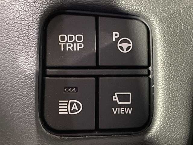 トヨタ クラウン ハイブリッド RS アドバンス 福岡県 2019(令1)年 4万km プレシャスブラックパール 禁煙車/サンルーフ/純正ナビゲーション/フルセグテレビ/全方位モニター/ドライブレコーダー前後/LEDヘッドライト/ハンドルヒーター/ブラインドスポットモニター/パワーシート/パーキングアシスト/ステアリングスイッチ/シートヒーター/シートクーラー/スマートキー/プッシュスタートエンジン