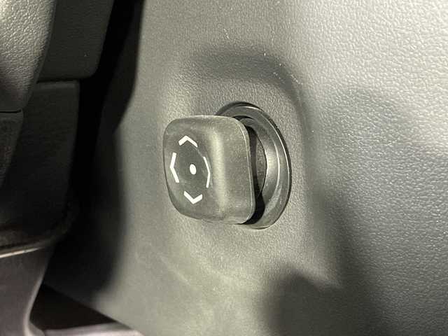 トヨタ クラウン ハイブリッド RS アドバンス 福岡県 2019(令1)年 4万km プレシャスブラックパール 禁煙車/サンルーフ/純正ナビゲーション/フルセグテレビ/全方位モニター/ドライブレコーダー前後/LEDヘッドライト/ハンドルヒーター/ブラインドスポットモニター/パワーシート/パーキングアシスト/ステアリングスイッチ/シートヒーター/シートクーラー/スマートキー/プッシュスタートエンジン