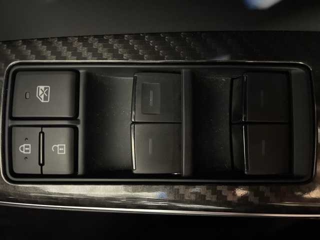 トヨタ クラウン ハイブリッド RS アドバンス 福岡県 2019(令1)年 4万km プレシャスブラックパール 禁煙車/サンルーフ/純正ナビゲーション/フルセグテレビ/全方位モニター/ドライブレコーダー前後/LEDヘッドライト/ハンドルヒーター/ブラインドスポットモニター/パワーシート/パーキングアシスト/ステアリングスイッチ/シートヒーター/シートクーラー/スマートキー/プッシュスタートエンジン