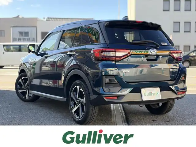 ダイハツ ロッキー プレミアム G HEV 三重県 2021(令3)年 2.6万km レーザーブルークリスタルシャイン 走行距離25540ｋｍ/スマートアシスト/　・衝突警報機能（対車両・対歩行者）/　・衝突回避支援ブレーキ機能（対車両・対歩行者）/　・ブレーキ制御付誤発進抑制機能（前方・後方）/　・車線逸脱警報機能/　・車線逸脱抑制制御機能/　・路側逸脱警報機能/　・全車速追従機能付ＡＣＣ/純正９型ナビ/　・Bluetooth/　・フルセグＴＶ/　・ＤＶＤ再生/　・ＣＤ録音/　・ＵＳＢ/全方位モニター/スマートキーｘ２/プッシュスタート/ドライブレコーダー（ナビ連動）/クリアランスソナー/ハーフレザーシート/前席シートヒーター/革巻きステアリング/ステアリングスイッチ/ＬＥＤヘッドライト/ＬＥＤフォグライト/リアフォグライト/オートライト/オートリトラクタブルミラー/ウィンカーミラー/ビルトインETC/フロアマット/プライバシーガラス/ドアバイザー/横滑り防止機能/サイド/カーテンエアバック
