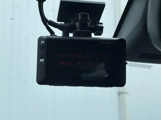 トヨタ アクア Z 香川県 2021(令3)年 3.3万km プラチナホワイトパールマイカ 登録時走行距離：32374km/メーカー純正10.5型ナビ/バックカメラ/ビルトインETC/プリクラッシュセーフティシステム/レーダークルーズコントロール　/前後コーナーセンサー/ＬＥＤオートライト/オートハイビーム　/フォグランプ　/ＡＣ１００Ｖ充電　/電格ウィンカーミラー　/純正16インチアルミホイール/プッシュスタート/スマートキー/ステアリングリモコン　/革巻きステアリング　