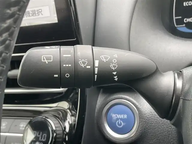 トヨタ アクア Z 香川県 2021(令3)年 3.3万km プラチナホワイトパールマイカ 登録時走行距離：32374km/メーカー純正10.5型ナビ/バックカメラ/ビルトインETC/プリクラッシュセーフティシステム/レーダークルーズコントロール　/前後コーナーセンサー/ＬＥＤオートライト/オートハイビーム　/フォグランプ　/ＡＣ１００Ｖ充電　/電格ウィンカーミラー　/純正16インチアルミホイール/プッシュスタート/スマートキー/ステアリングリモコン　/革巻きステアリング　