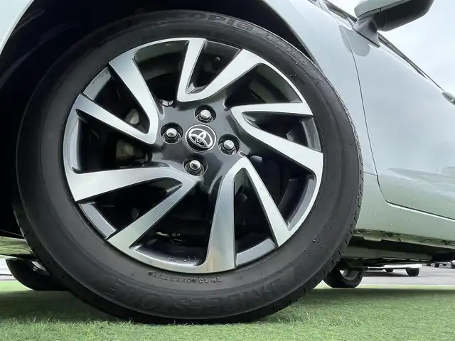 トヨタ アクア Z 香川県 2021(令3)年 3.3万km プラチナホワイトパールマイカ 登録時走行距離：32374km/メーカー純正10.5型ナビ/バックカメラ/ビルトインETC/プリクラッシュセーフティシステム/レーダークルーズコントロール　/前後コーナーセンサー/ＬＥＤオートライト/オートハイビーム　/フォグランプ　/ＡＣ１００Ｖ充電　/電格ウィンカーミラー　/純正16インチアルミホイール/プッシュスタート/スマートキー/ステアリングリモコン　/革巻きステアリング　
