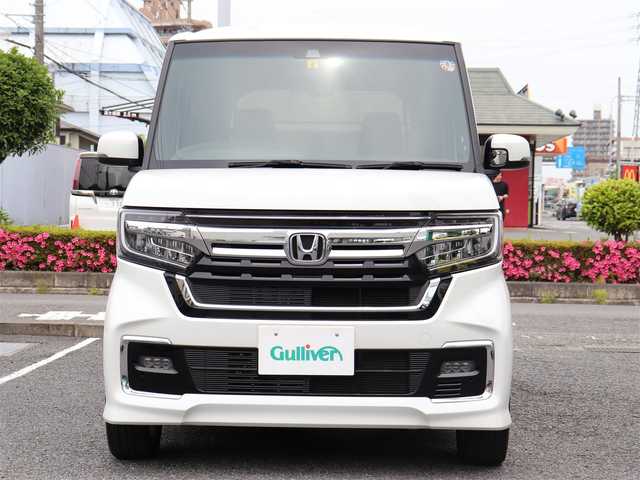 ホンダ Ｎ ＢＯＸ カスタム L ターボ 神奈川県 2023(令5)年 1万km プラチナホワイトパール ホンダセンシング（安全運転支援システム）/両側パワースライドドア/LEDヘッドランプ/：オートヘッドライト/：LEDフロントフォグランプ/純正15インチアルミホイール/ハーフシェイドフロントウィンドウ/：ロールサンシェード/パドルシフト/シートヒーター（前席）/ーーーーーーーーーーーーーーーーーーーーーーー/保証書/取扱説明書/ナビ取説/スペアスマートキー×1本
