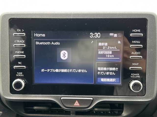 トヨタ ヤリス X 千葉県 2022(令4)年 1.9万km シルバーメタリック 6速MT/純正ディスプレイオーディオ/Bluetooth/バックカメラ/ETC/プリクラッシュセーフティー/レーントレーシングアシスト/ロードサインアシスト/LEDヘッドライト/オートハイビーム/キーレスキー/ドアバイザー/保証書/取扱説明書
