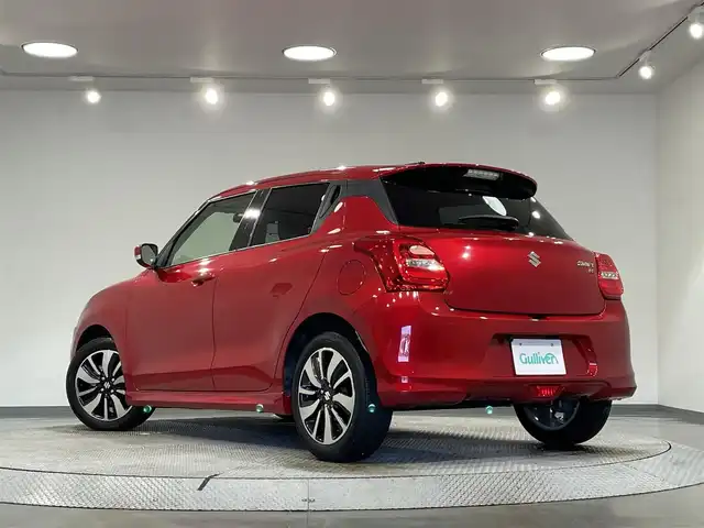 スズキ スイフト RSt 愛知県 2018(平30)年 2.8万km バーニングレッドPM カロッツェリア８インチＳＤナビ　/（Bluetooth/フルセグTV/CD・DVD再生/FM/AM/SD)/シートヒーター　/レーダークルーズコントロール　/衝突軽減ブレーキ　/ビルトインＥＴＣ　/ドライブレコーダー　/バックカメラ　/パドルシフト　/ＬＥＤヘッドライト　/純正フロアマット　/フォグランプ