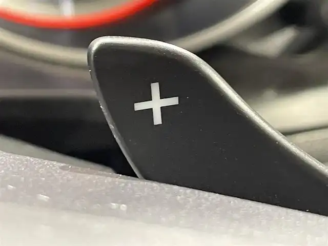 スズキ スイフト RSt 愛知県 2018(平30)年 2.8万km バーニングレッドPM カロッツェリア８インチＳＤナビ　/（Bluetooth/フルセグTV/CD・DVD再生/FM/AM/SD)/シートヒーター　/レーダークルーズコントロール　/衝突軽減ブレーキ　/ビルトインＥＴＣ　/ドライブレコーダー　/バックカメラ　/パドルシフト　/ＬＥＤヘッドライト　/純正フロアマット　/フォグランプ