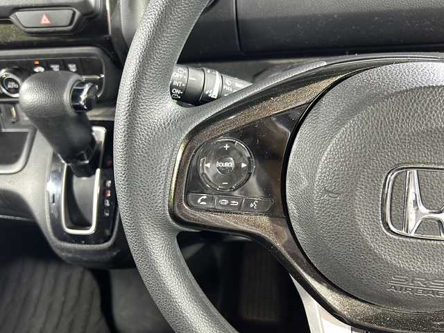 ホンダ Ｎ ＢＯＸ カスタム G EX ホンダセンシング 沖縄県 2020(令2)年 5.6万km プラチナホワイトパール 県外仕入/禁煙車/純正SDナビ/DVD/CD/SD/BT/フルセグ/ラジオ/バックカメラ/片側パワースライドドア/ビルトインETC/ホンダセンシング/衝突軽減ブレーキ/レーンキープアシスト/アダプティブクルーズコントロール/コーナーセンサー/前席シートヒーター/LEDヘッドライト/オートライト/純正15インチAW/純正フロアマット/純正サンシェード/プッシュスタート/スマートキー