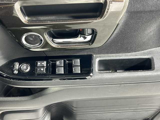 ホンダ Ｎ ＢＯＸ カスタム G EX ホンダセンシング 沖縄県 2020(令2)年 5.6万km プラチナホワイトパール 県外仕入/禁煙車/純正SDナビ/DVD/CD/SD/BT/フルセグ/ラジオ/バックカメラ/片側パワースライドドア/ビルトインETC/ホンダセンシング/衝突軽減ブレーキ/レーンキープアシスト/アダプティブクルーズコントロール/コーナーセンサー/前席シートヒーター/LEDヘッドライト/オートライト/純正15インチAW/純正フロアマット/純正サンシェード/プッシュスタート/スマートキー