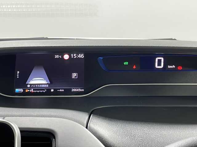 日産 セレナ e－パワー ハイウェイスター V 広島県 2021(令3)年 2.7万km ブリリアントホワイトパール 2トーン 純正１０型ナビ/純正後席フリップダウンモニター/アラウンドビューモニター/インテリジェントルームミラー/ブラインドスポットモニター/プロパイロット/ドラレコ/ＥＴＣ/オートマチックハイビーム/LEDヘッドライト/フォグランプ/レーンキープ/衝突軽減/踏み間違い防止/純正16インチアルミホイール(195/60/R16)/エアバッグ(運転席/助手席/サイド/カーテン)