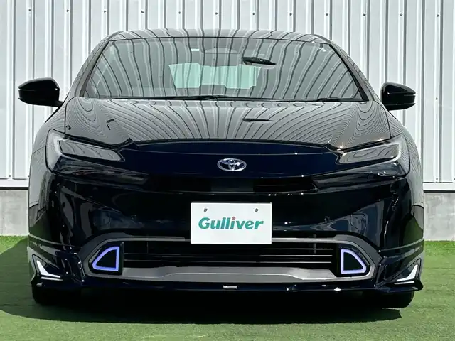 トヨタ プリウス U 香川県 2023(令5)年 2.4万km アティチュードブラックマイカ 純正オーディオ/→AM/FM/Bluetooth/フルセグTV/モデリスタエアロ/バックカメラ/レーダークルーズコントロール/レーンキープアシスト/ビルトイン2.0ETC/オートハイビーム/LEDヘッドライト/シートヒーター/純正フロアマット/ステアリングスイッチ/革巻きステアリング/プッシュスタート/スマートキー/コーナーセンサー/前後ドライブレコーダー