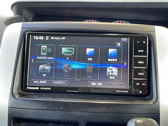 トヨタ ヴォクシー ZS 煌 静岡県 2011(平23)年 13.4万km ホワイトパールクリスタルシャイン ナビ機能/FM/AM/USB/ipod/SD/Bluetooth/ワンセグ/CD/DVD/主要装備/・ドライブレコーダー　/・パドルシフト　/・スマートキー　/・ＥＴＣ　/・ステアリングリモコン　/・両側パワースライドドア　/・オートライト　/・スペアキ/・プッシュスタート　/・４ＷＤ　/・センターデフロック　/・社外アルミホイール　/・社外フロアマット/・盗難防止システム