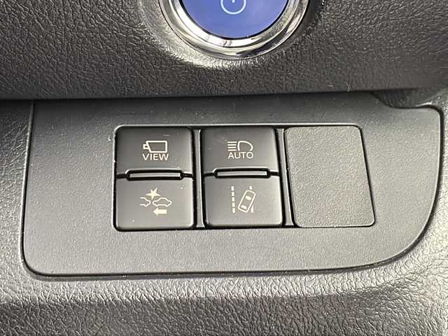 トヨタ シエンタ ハイブリッド G クエロ 埼玉県 2019(令1)年 4.9万km ブラックマイカ 純正９インチナビ　NS2T-Y68T/全方位カメラ/両側パワースライドドア/ビルトインＥＴＣ/クルーズコントロール/クリアランスソナー/横滑り防止装置/盗難防止装置/衝突軽減ブレーキ/セーフティセンス/オートハイビーム/革巻きハンドル/ハーフレザーシート/衝突軽減ブレーキ/ステアリングリモコン/プッシュスタート/純正フロアマット/純正アルミホイール/LEDヘッドライト/フロントフォグランプ