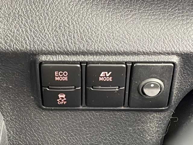 トヨタ シエンタ ハイブリッド G クエロ 埼玉県 2019(令1)年 4.9万km ブラックマイカ 純正９インチナビ　NS2T-Y68T/全方位カメラ/両側パワースライドドア/ビルトインＥＴＣ/クルーズコントロール/クリアランスソナー/横滑り防止装置/盗難防止装置/衝突軽減ブレーキ/セーフティセンス/オートハイビーム/革巻きハンドル/ハーフレザーシート/衝突軽減ブレーキ/ステアリングリモコン/プッシュスタート/純正フロアマット/純正アルミホイール/LEDヘッドライト/フロントフォグランプ