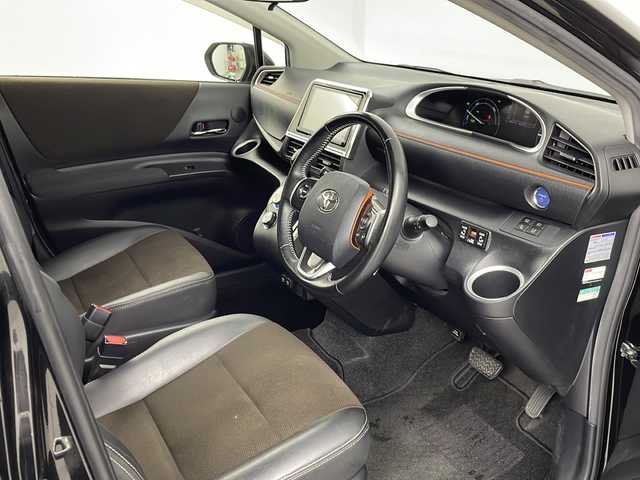 トヨタ シエンタ ハイブリッド G クエロ 埼玉県 2019(令1)年 4.9万km ブラックマイカ 純正９インチナビ　NS2T-Y68T/全方位カメラ/両側パワースライドドア/ビルトインＥＴＣ/クルーズコントロール/クリアランスソナー/横滑り防止装置/盗難防止装置/衝突軽減ブレーキ/セーフティセンス/オートハイビーム/革巻きハンドル/ハーフレザーシート/衝突軽減ブレーキ/ステアリングリモコン/プッシュスタート/純正フロアマット/純正アルミホイール/LEDヘッドライト/フロントフォグランプ