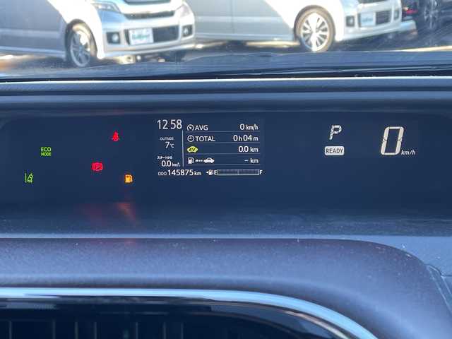 トヨタ アクア G 新潟県 2017(平29)年 14.6万km ライムホワイトパールクリスタルシャイン 純正ナビ　/フルセグＴＶ　/Ｂｌｕｅｔｏｏｔｈ　/ＡＭ　ＦＭ　/バックカメラ　/ＥＴＣ２．０　/衝突軽減ブレーキ　/先行車発進告知　/レーンディパーチャーアラート　/シートヒーター/ｎａｎｏｅ　/ドライブレコーダー　/純正フロアマット/プッシュスタート/スマートキー/ＬＥＤヘッドライト