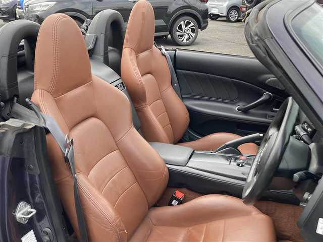 ホンダ Ｓ２０００ 茨城県 2009(平21)年 12.3万km プレミアムサンセットモーブパール H24年-現在までの車検記録簿有/R5年 足回りの分解整備記録簿有(ディーラー)/・エンジンマウント2個/・ミッションマウント2個/・デファレンシャルマウント４個/・前後左右サスペンション一式/・前後左右アーム類一式/CD再生機能付きオーディオ/本革レザーシート/電動フルオープンカー/HIDヘッドライト/純正17inアルミホイール/フロアマット/リモコンキー/取扱説明書/保証書
