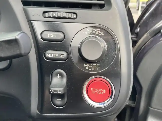 ホンダ Ｓ２０００ 茨城県 2009(平21)年 12.3万km プレミアムサンセットモーブパール H24年-現在までの車検記録簿有/R5年 足回りの分解整備記録簿有(ディーラー)/・エンジンマウント2個/・ミッションマウント2個/・デファレンシャルマウント４個/・前後左右サスペンション一式/・前後左右アーム類一式/CD再生機能付きオーディオ/本革レザーシート/電動フルオープンカー/HIDヘッドライト/純正17inアルミホイール/フロアマット/リモコンキー/取扱説明書/保証書