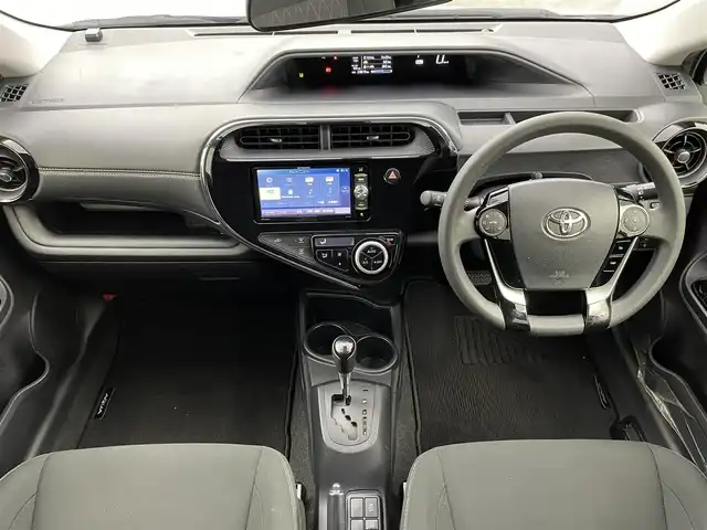 トヨタ アクア 群馬県 2019(令1)年 2.4万km ホワイトパールクリスタルシャイン 衝突軽減　社外７インチナビ　バックカメラ　ＬＥＤライト　オートマチックハイビーム　純正１５インチアルミホイール　クリアランスソナー　ドライブレコーダー　ＥＴＣ　スマートキー　プッシュスタート　禁煙車