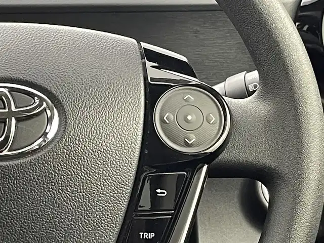 トヨタ アクア 群馬県 2019(令1)年 2.4万km ホワイトパールクリスタルシャイン 衝突軽減　社外７インチナビ　バックカメラ　ＬＥＤライト　オートマチックハイビーム　純正１５インチアルミホイール　クリアランスソナー　ドライブレコーダー　ＥＴＣ　スマートキー　プッシュスタート　禁煙車