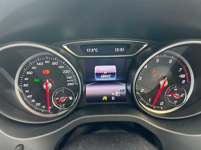 メルセデス・ベンツ ＧＬＡ２２０ 4マチック 東京都 2020(令2)年 4.9万km ポーラホワイト 純正ナビ/(フルセグTV/Bluetooth/CD/DVD/SD/USB)/レーダークルーズ/サンルーフ/レザーシート/ブラインドスポットモニター/レーンキーピングアシスト/ダウンヒル・スピード・レギュレーション/harman/kardon/前後ドライブレコーダー/ETC/前席シートヒーター/前席パワーシート/電動リアゲート/ステアリングスイッチ/電格ミラー/スペアキー1本/保証書/取扱説明書