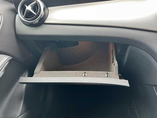 メルセデス・ベンツ ＧＬＡ２２０ 4マチック 東京都 2020(令2)年 4.9万km ポーラホワイト 純正ナビ/(フルセグTV/Bluetooth/CD/DVD/SD/USB)/レーダークルーズ/サンルーフ/レザーシート/ブラインドスポットモニター/レーンキーピングアシスト/ダウンヒル・スピード・レギュレーション/harman/kardon/前後ドライブレコーダー/ETC/前席シートヒーター/前席パワーシート/電動リアゲート/ステアリングスイッチ/電格ミラー/スペアキー1本/保証書/取扱説明書