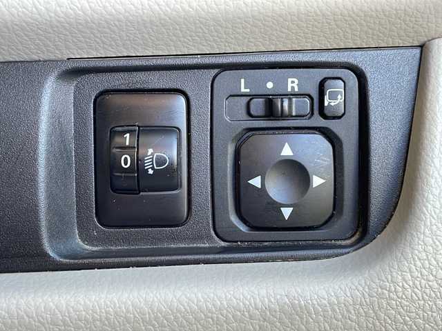 三菱 ｅＫワゴン M 福島県 2017(平29)年 5.4万km クールシルバーメタリック 4WD/純正オーディオ(CD/AUX/ラジオ)/D席シートヒーター/アイドリングストップ/電動格納ミラー/フロアマット/社外14inアルミホイール/ドアバイザー