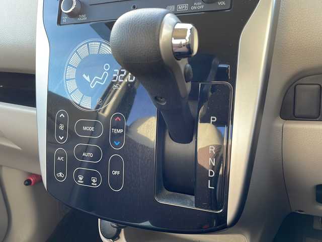 三菱 ｅＫワゴン M 福島県 2017(平29)年 5.4万km クールシルバーメタリック 4WD/純正オーディオ(CD/AUX/ラジオ)/D席シートヒーター/アイドリングストップ/電動格納ミラー/フロアマット/社外14inアルミホイール/ドアバイザー