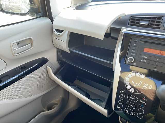 三菱 ｅＫワゴン M 福島県 2017(平29)年 5.4万km クールシルバーメタリック 4WD/純正オーディオ(CD/AUX/ラジオ)/D席シートヒーター/アイドリングストップ/電動格納ミラー/フロアマット/社外14inアルミホイール/ドアバイザー