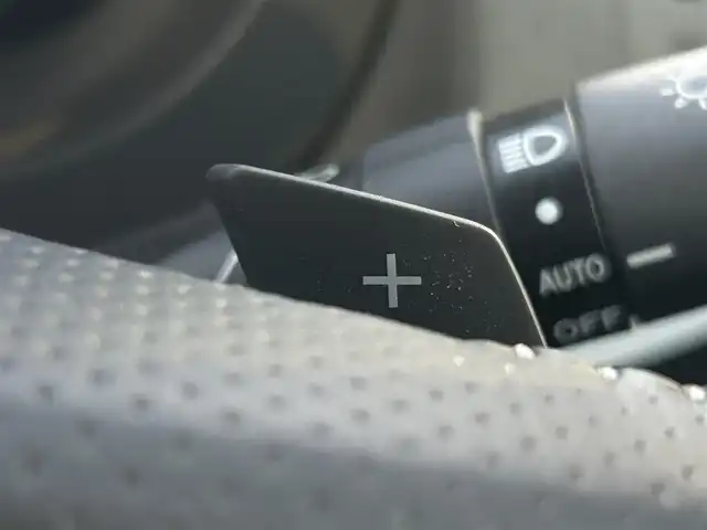 スバル フォレスター 2．0i－L アイサイト 静岡県 2016(平28)年 7.9万km クリスタルホワイトP ユーザー買取車両/ワンオーナー/純正ナビ/　【CD/DVD/BT/地デジフルセグTV】/純正LEDヘッドライト/純正17インチAW/バックカメラ/シートヒーター/アイサイト/レーダークルーズコントロール/パドルシフト/ETC/スマートキー/プッシュスタート/新車時保証書/取扱説明書/スペアキー×1