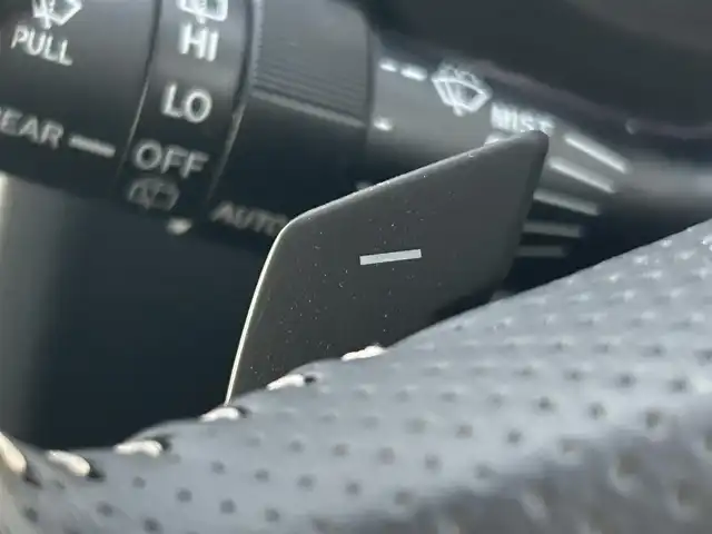 スバル フォレスター 2．0i－L アイサイト 静岡県 2016(平28)年 7.9万km クリスタルホワイトP ユーザー買取車両/ワンオーナー/純正ナビ/　【CD/DVD/BT/地デジフルセグTV】/純正LEDヘッドライト/純正17インチAW/バックカメラ/シートヒーター/アイサイト/レーダークルーズコントロール/パドルシフト/ETC/スマートキー/プッシュスタート/新車時保証書/取扱説明書/スペアキー×1