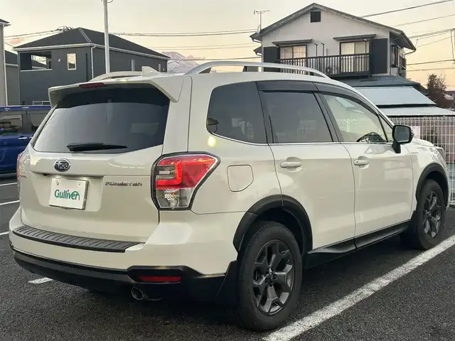スバル フォレスター 2．0i－L アイサイト 静岡県 2016(平28)年 7.9万km クリスタルホワイトP ユーザー買取車両/ワンオーナー/純正ナビ/　【CD/DVD/BT/地デジフルセグTV】/純正LEDヘッドライト/純正17インチAW/バックカメラ/シートヒーター/アイサイト/レーダークルーズコントロール/パドルシフト/ETC/スマートキー/プッシュスタート/新車時保証書/取扱説明書/スペアキー×1