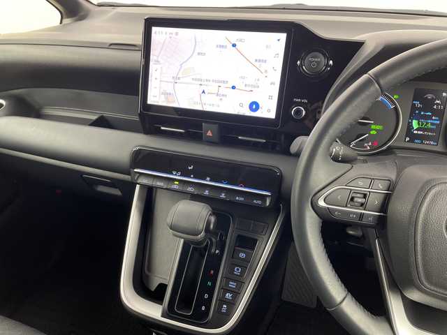 トヨタ ヴォクシー ハイブリッド S－G 愛知県 2024(令6)年 1.3万km ホワイトパールクリスタルシャイン /純正10.5インチナビ//バックカメラ//フルセグTV・HDMI・CD・DVD//Bluetooth・USB・AppleCarPlay・AndroidAuto//ETC2.0//前後ドライブレコーダー//純正16インチアルミホイール//スペアタイヤ//両側パワースライドドア//トヨタセーフティセンス//プリクラッシュセーフティ//レーンディパーチャーアラート//プロアクティブドライビングアシスト//クリアランスソナー//パーキングサポートブレーキ//ロードサインアシスト//アダプティブクルーズコントロール//LEDヘッドライト//オートライト//純正フロアマット//電動パーキングブレーキ//オートブレーキホールド//革巻きステアリング//ステアリングスイッチ//スマートキー//プッシュスタート//後席オートエアコン//2列目サンシェード//保証書//取扱説明書