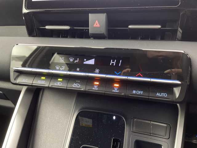 トヨタ ヴォクシー ハイブリッド S－G 愛知県 2024(令6)年 1.3万km ホワイトパールクリスタルシャイン /純正10.5インチナビ//バックカメラ//フルセグTV・HDMI・CD・DVD//Bluetooth・USB・AppleCarPlay・AndroidAuto//ETC2.0//前後ドライブレコーダー//純正16インチアルミホイール//スペアタイヤ//両側パワースライドドア//トヨタセーフティセンス//プリクラッシュセーフティ//レーンディパーチャーアラート//プロアクティブドライビングアシスト//クリアランスソナー//パーキングサポートブレーキ//ロードサインアシスト//アダプティブクルーズコントロール//LEDヘッドライト//オートライト//純正フロアマット//電動パーキングブレーキ//オートブレーキホールド//革巻きステアリング//ステアリングスイッチ//スマートキー//プッシュスタート//後席オートエアコン//2列目サンシェード//保証書//取扱説明書