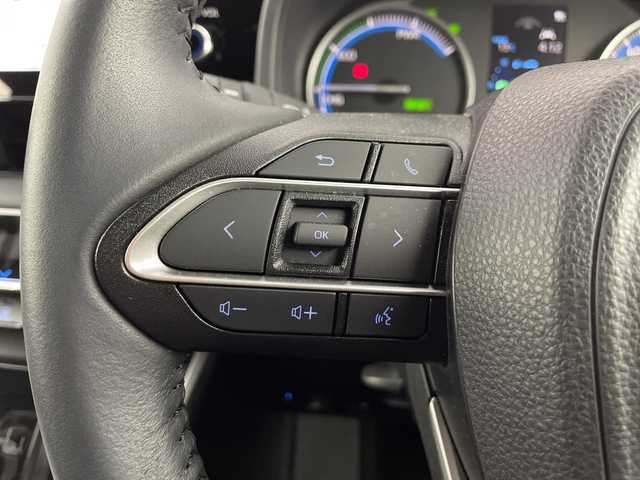 トヨタ ヴォクシー ハイブリッド S－G 愛知県 2024(令6)年 1.3万km ホワイトパールクリスタルシャイン /純正10.5インチナビ//バックカメラ//フルセグTV・HDMI・CD・DVD//Bluetooth・USB・AppleCarPlay・AndroidAuto//ETC2.0//前後ドライブレコーダー//純正16インチアルミホイール//スペアタイヤ//両側パワースライドドア//トヨタセーフティセンス//プリクラッシュセーフティ//レーンディパーチャーアラート//プロアクティブドライビングアシスト//クリアランスソナー//パーキングサポートブレーキ//ロードサインアシスト//アダプティブクルーズコントロール//LEDヘッドライト//オートライト//純正フロアマット//電動パーキングブレーキ//オートブレーキホールド//革巻きステアリング//ステアリングスイッチ//スマートキー//プッシュスタート//後席オートエアコン//2列目サンシェード//保証書//取扱説明書